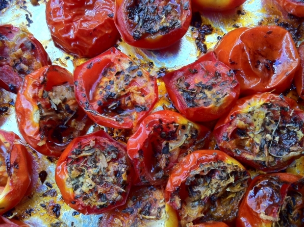 Quais são os benefícios do tomate? O que o tomate cozido faz? O tomate é prejudicial?