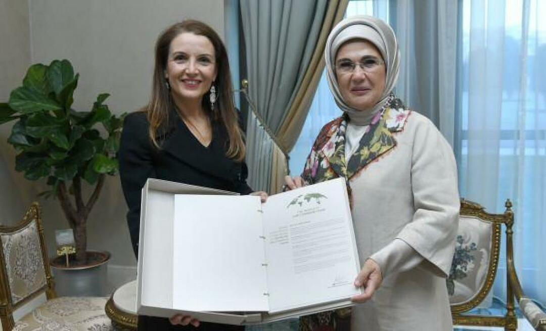 Agradecimentos de Emine Erdogan à Representante do UNICEF Türkiye Regina de Dominicis