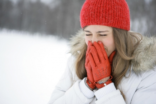 uma pessoa com alergia ao frio é afetada pelo dobro do frio que uma pessoa fria normal