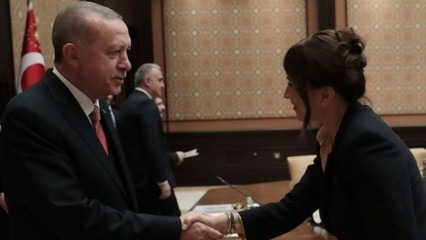 Telefone de condolências do Presidente Erdoğan a Demet Akbağ
