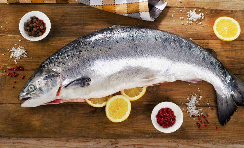 Como limpar o salmão? Como fazer filé de salmão?