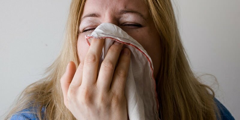 o escarro causa corrimento nasal ou nasal escorrendo 