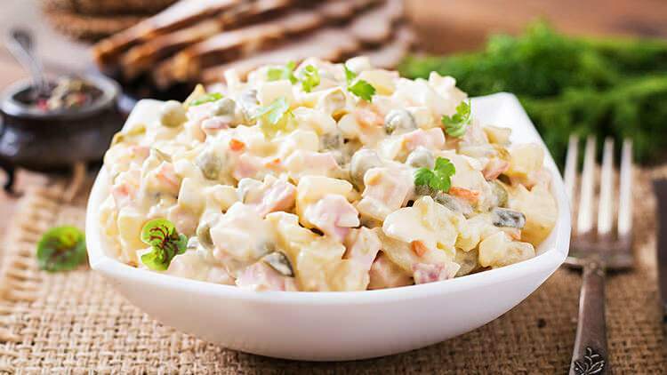 A salada de macarrão faz você ganhar peso? Receita de salada de macarrão dietética! Macarrão com iogurte