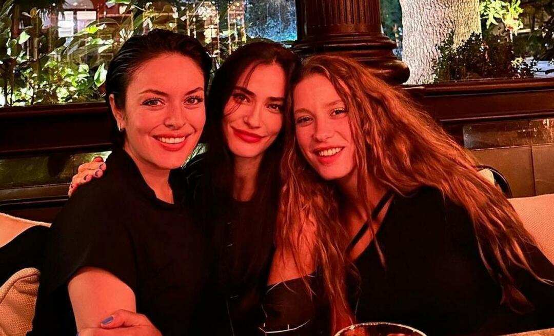 Trio incrível juntos! Ezgi Mola com Saadet Işıl Aksoy e Serenay Sarıkaya...