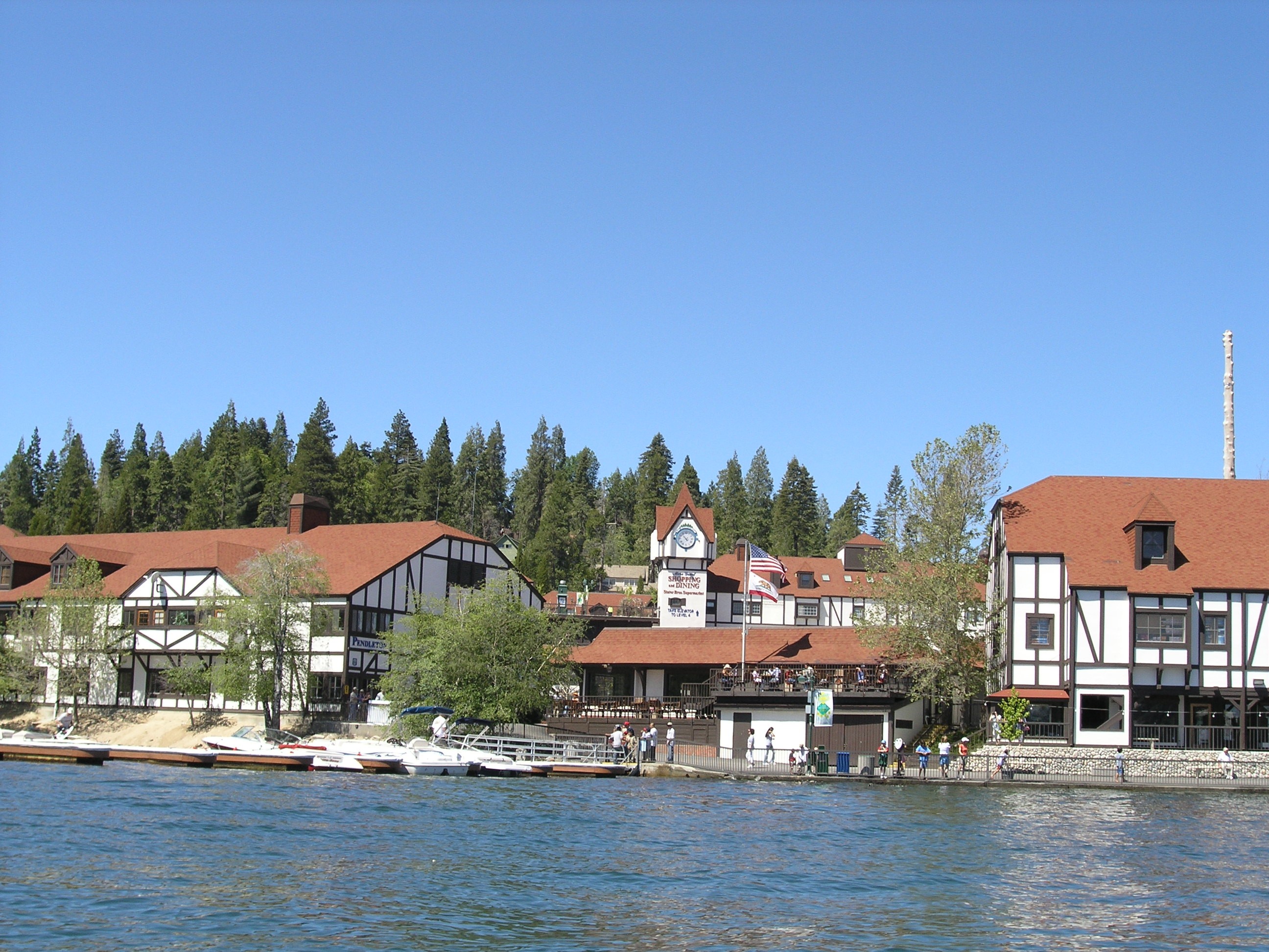 Como a mídia social salvou Lake Arrowhead quando os orçamentos de anúncios da cidade secaram: examinador de mídia social