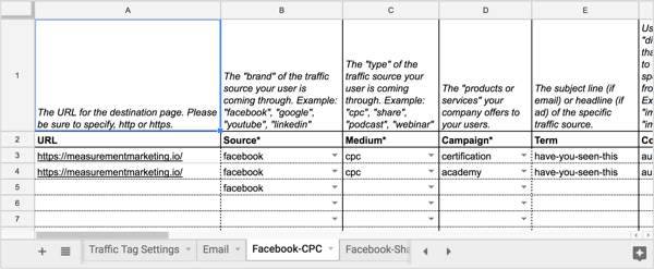 Abra a guia Facebook-CPC da planilha UTM Builder.