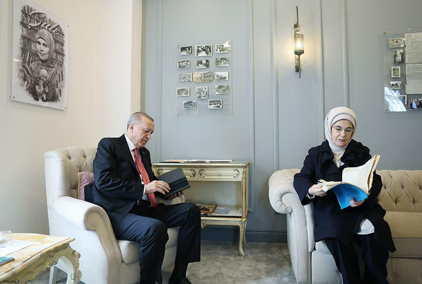 O presidente Erdoğan e Emine Erdoğan visitaram a Fundação Şule Yüksel Şenler