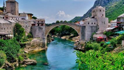 Onde fica a ponte de Mostar? Em que país fica a Ponte de Mostar? Quem construiu a Ponte de Mostar?