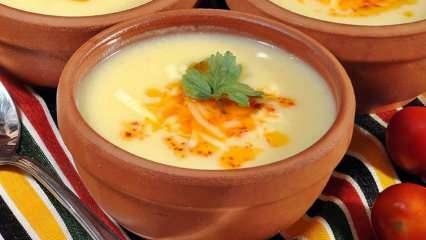 Como fazer a receita de sopa de batata com leite? Sopa de batata ao leite prática e deliciosa