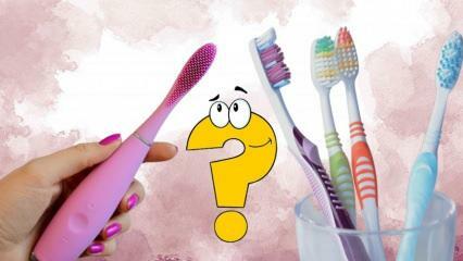 Quais são as diferenças entre a escova de dentes elétrica Foreo ISSA 3 e uma escova de dentes manual?