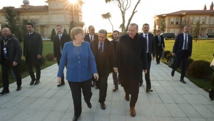 A ação de Istambul da chanceler Angela Merkel em Istambul abalou as mídias sociais!