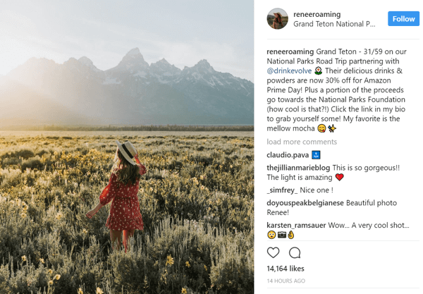 A influenciadora do Instagram Renee Hahnel compartilha um link promocional de desconto do Drink Evolve em sua biografia.