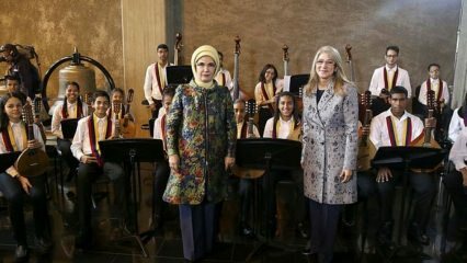 Performance musical especial para a Primeira Dama Erdoğan na Venezuela