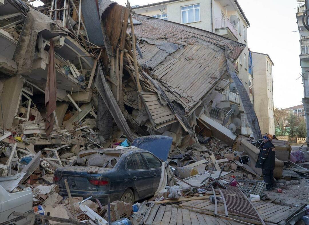 Prédio destruído no terremoto