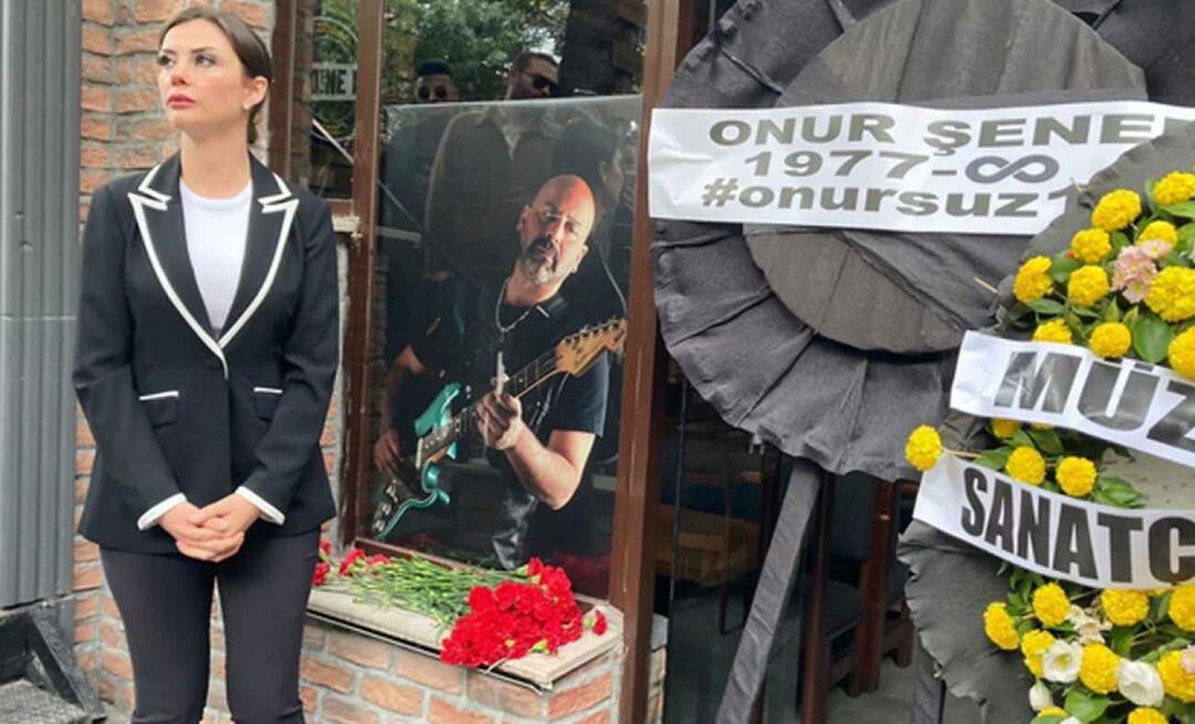 Foi realizada uma cerimônia de comemoração de Onur Şener, que foi assassinado por causa de seu pedido de uma música: Ele está em toda parte!