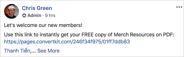 Esta postagem em grupo do Facebook dá as boas-vindas aos novos membros e os lembra de baixar um PDF grátis.