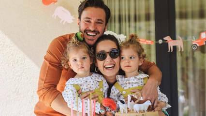 Foto de família calorosa do casal Pelin Akil-Anıl Altan!