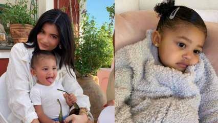 A jovem bilionária Kylie Jenner comprou pônei para sua filha de 2 anos por US $ 200.000!