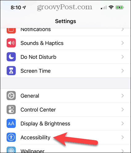 Toque em Acessibilidade nas configurações do iPhone