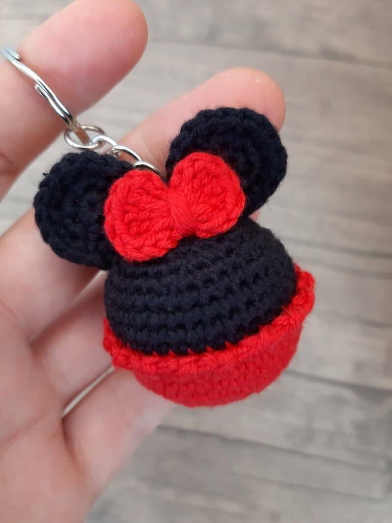 Como fazer chaveiros Amigurumi Mickey Mouse? Mickey minnie detalhada tomada de chaveiro