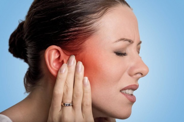 sintomas de jogo de cristal no ouvido