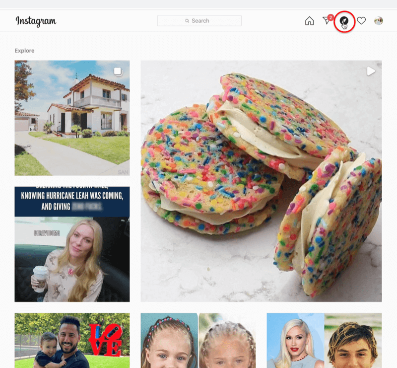 captura de tela do instagram com o ícone do feed de exploração da bússola destacado e vários posts do instagram amostrados
