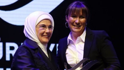 Primeira Dama Erdogan: A alma das mulheres é energia