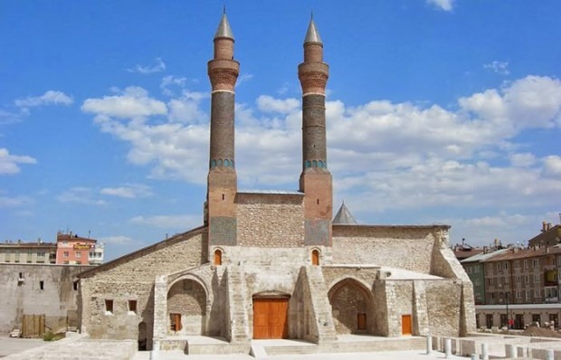 Minarete Duplo Madrasa