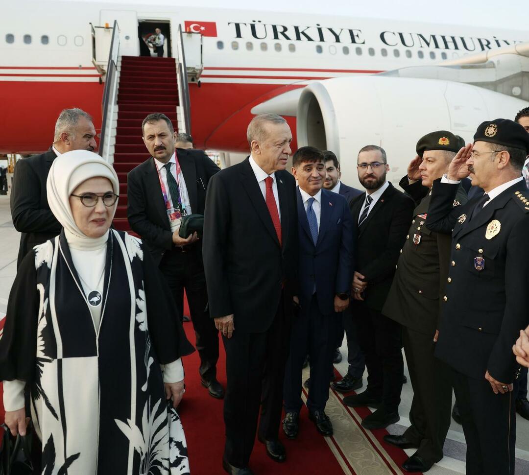 Emine Erdoğan e o presidente Recep Tayyip Erdoğan assistiram à partida da Copa do Mundo da FIFA 2022 disputada no Catar