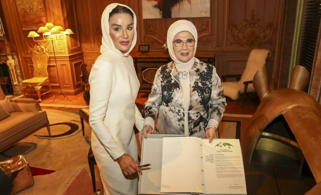A primeira-dama Erdoğan encontrou-se com Sheikha Moza, mãe do emir do Qatar, Sheikh Al Thani