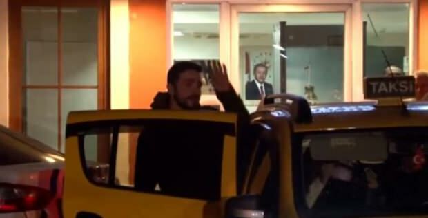 Más notícias da atriz Ahmet Kural! Acidente, relatório de tráfego apareceu
