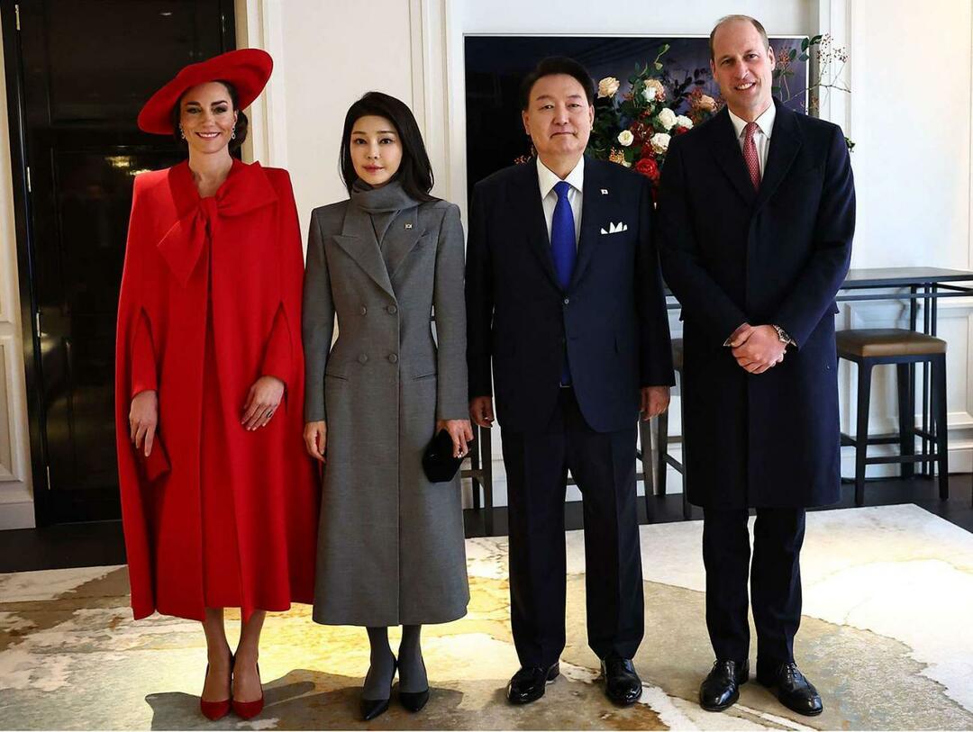 Kate Middleton e Príncipe William com o presidente sul-coreano Yoon Suk Yeol e sua esposa Kim Keon Hee
