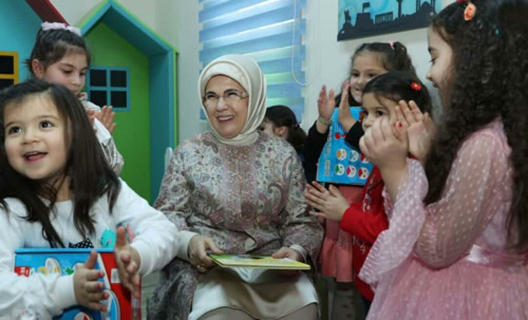 Emine Erdogan: Vamos meninas para a escola!