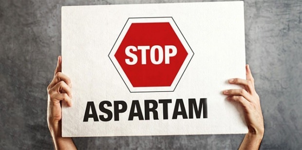 O aspartame é considerado uma droga legal em todo o mundo.