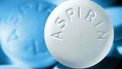 A aspirina é boa para o cabelo? Máscara capilar feita com aspirina 