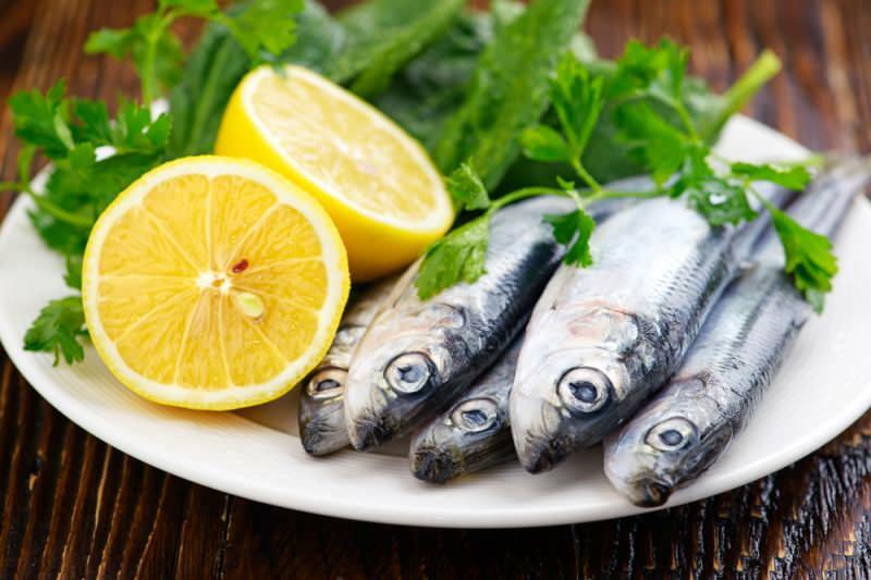 Como limpar a sardinha? Como descobrir se uma sardinha é fresca