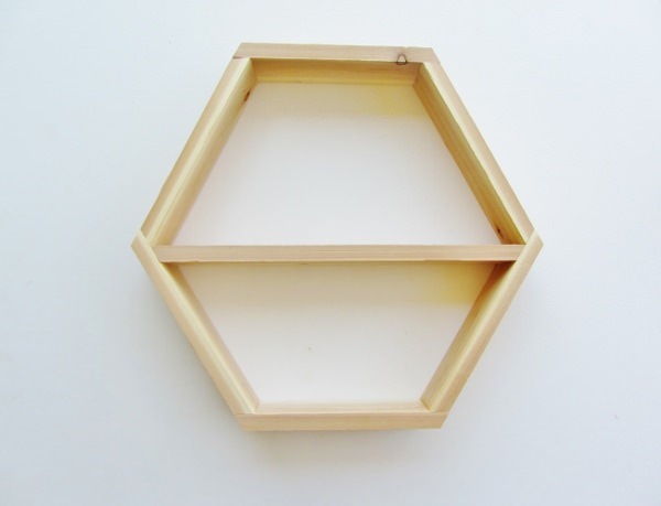 Como fazer uma estante hexagonal em casa?