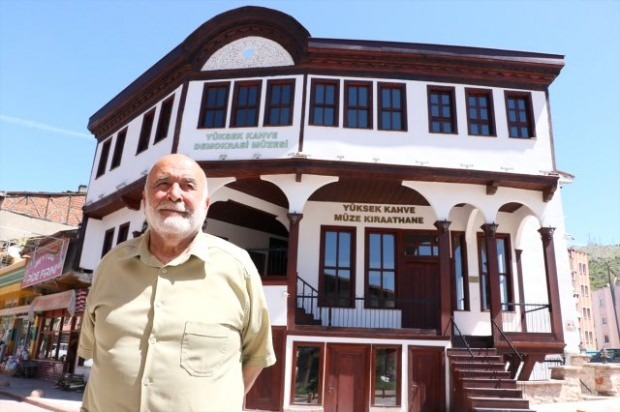 O café centenário de Tokat foi transformado em um "Museu da Democracia"