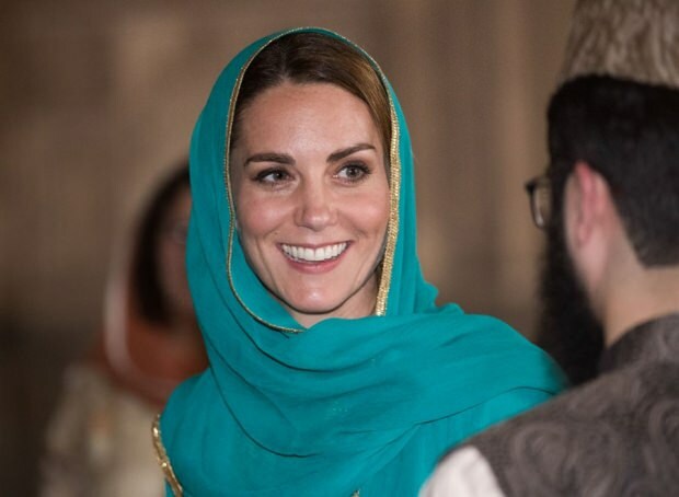 Visita à mesquita de Kate Middleton e do príncipe William!