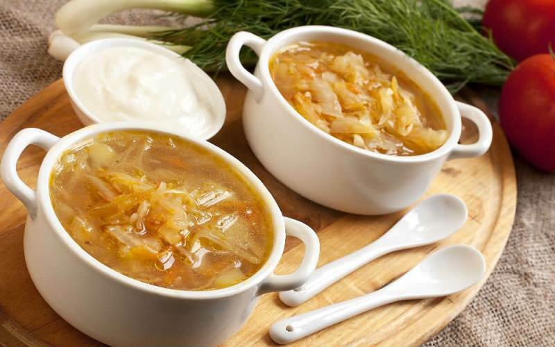 Como fazer uma deliciosa sopa de repolho? Dicas para fazer sopa de repolho em casa