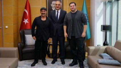Encontro com o ministro da Cultura Ersoy Cem Yılmaz e Şahan Gökbakar
