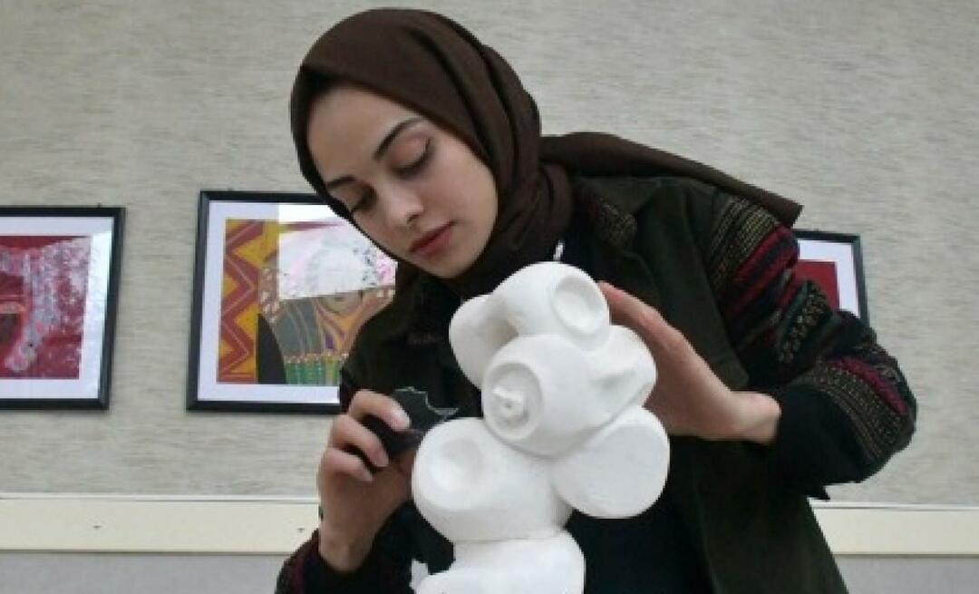 Um prémio do Ministério da Cultura para Emine Erdağ, que iniciou o seu percurso na pintura e continuou na escultura!