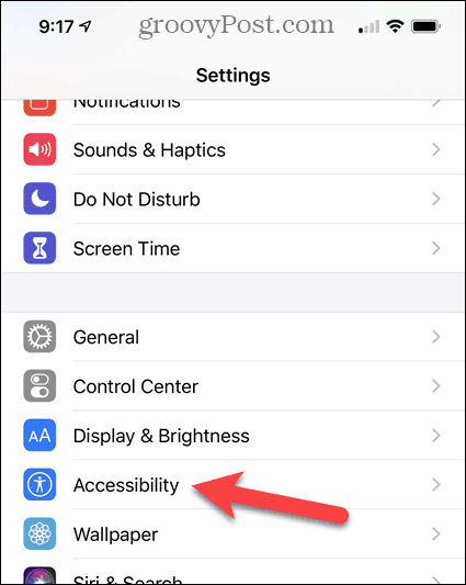 Toque em Acessibilidade na tela Configurações do iPhone