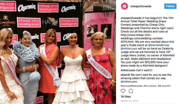 A Charmin é uma das patrocinadoras de um concurso social anual em que os clientes fazem vestidos de noiva com papel higiênico. No concurso de 2015, a Kleinfeld Bridal também concorreu ao prêmio com a premiação de um vestido sob medida para o vencedor.
