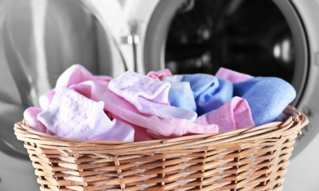 métodos de secagem de roupas de bebê