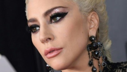 Lady Gaga mundialmente famosa se torna distribuidora de pizzas