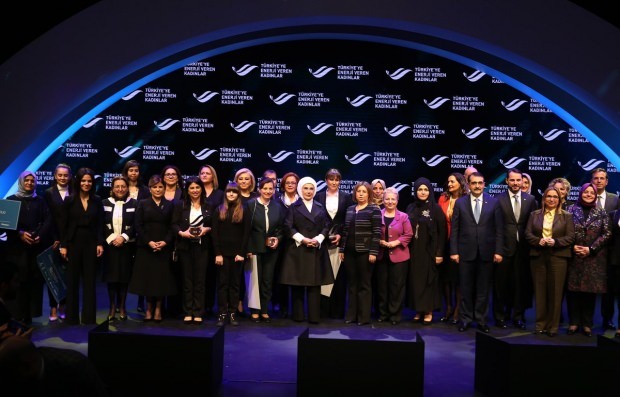 Primeira Dama Erdoğan: A alma das mulheres é energia