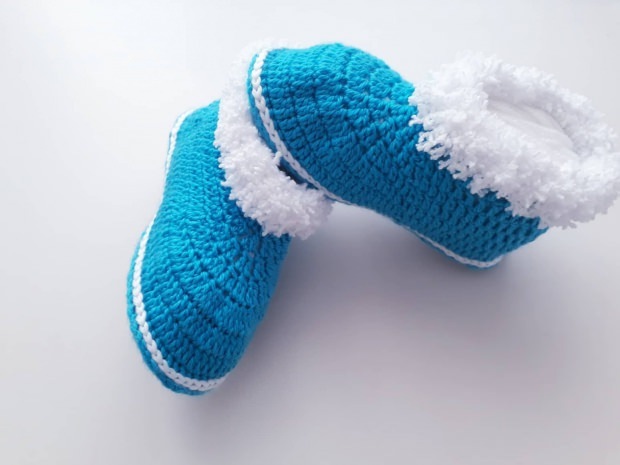 modelos de botas de bebê com sola pronta