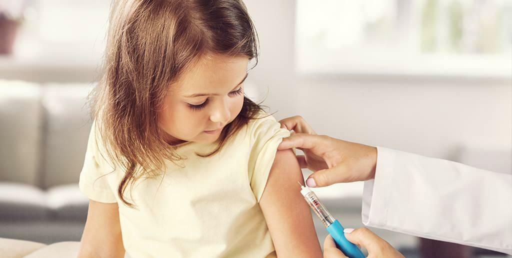 Quando e como administrar a vacina meningocócica