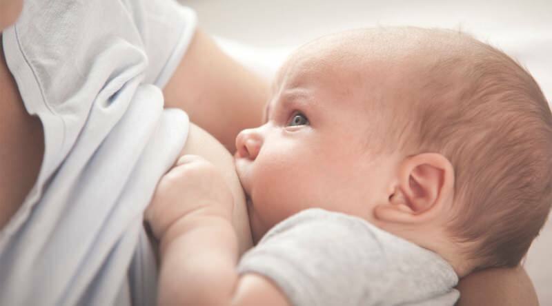 Alimentos que produzem gás para o bebê no leite materno! O que uma mãe que amamenta deve comer e não comer?